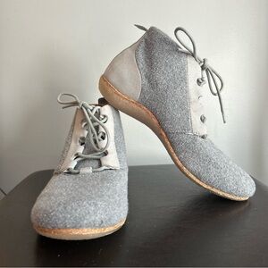 Sole Footwear Unisex Grey Wool Lace Up Chukka Boot